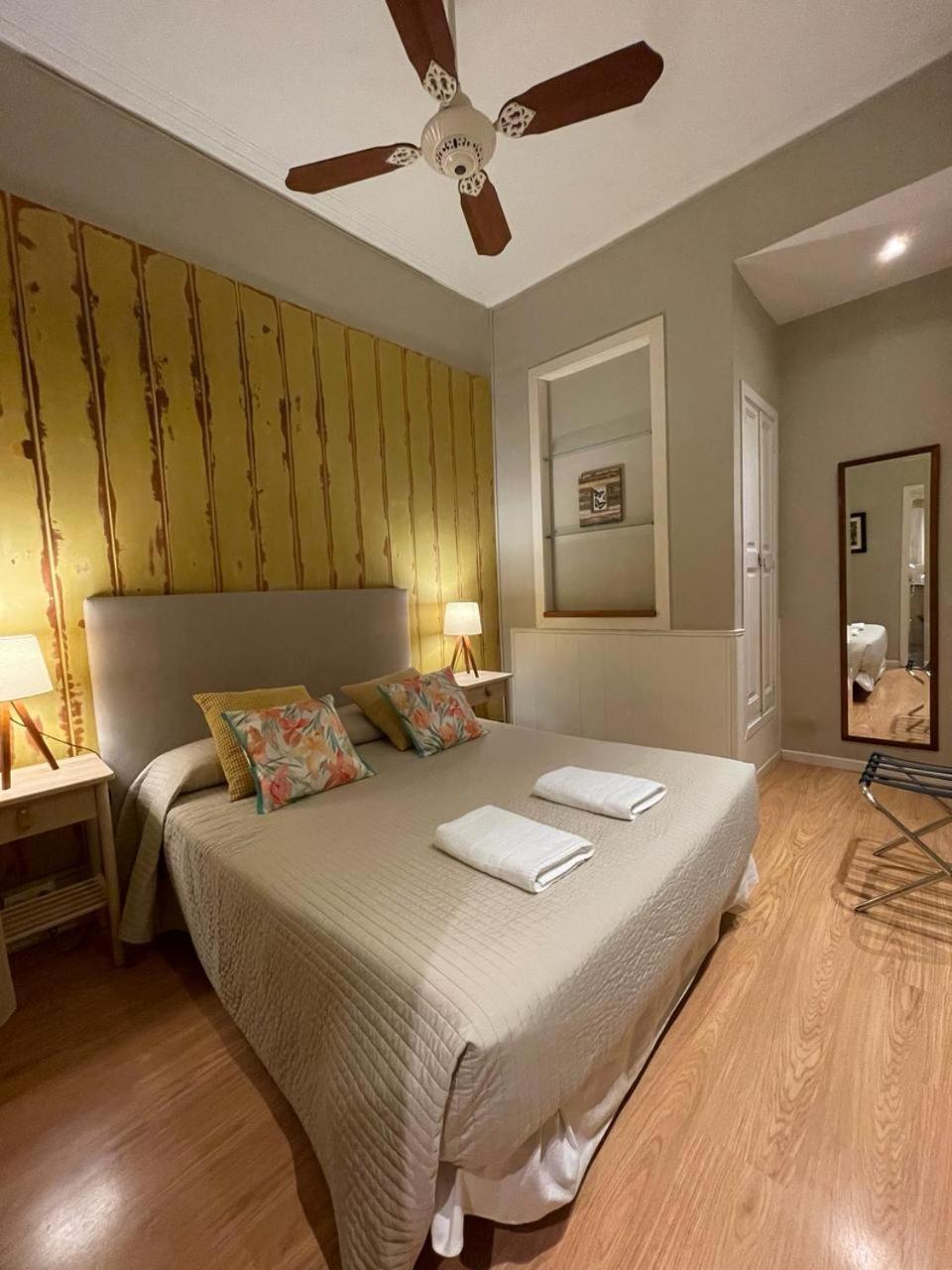 Casa Consell Apartments バルセロナ エクステリア 写真